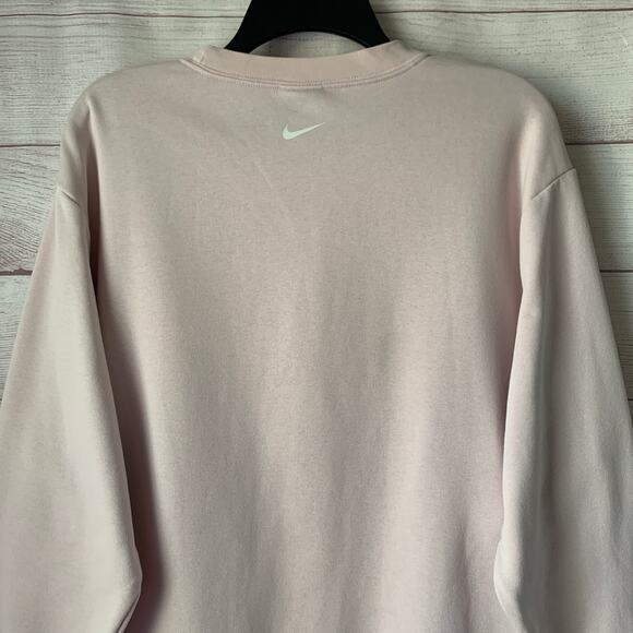 Nike Dri-Fit Light Pink Sweatshirt Oversized Crewneck Pullover Size XL - Picture 7 of 16